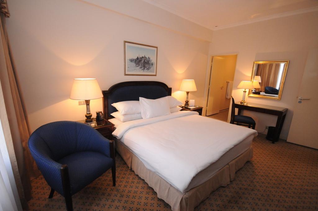 Cairo World Trade Center Hotel & Residences Eksteriør bilde