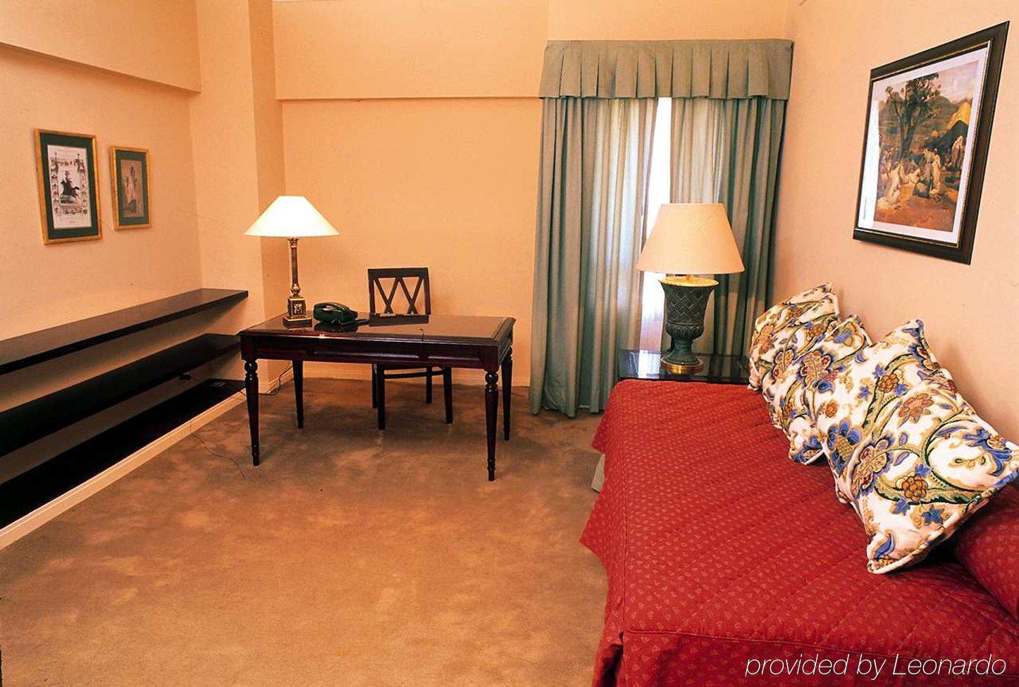 Cairo World Trade Center Hotel & Residences Rom bilde