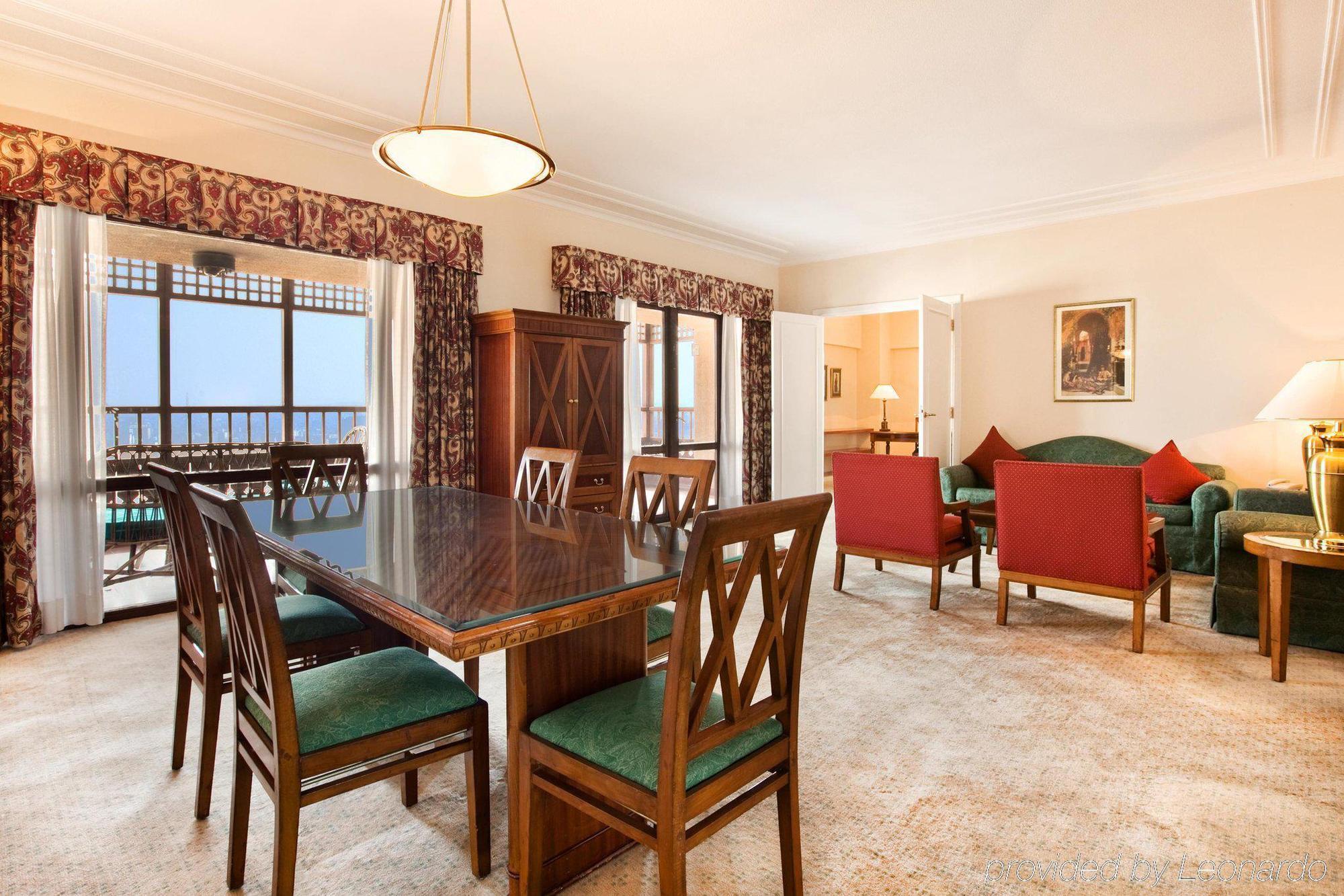 Cairo World Trade Center Hotel & Residences Rom bilde