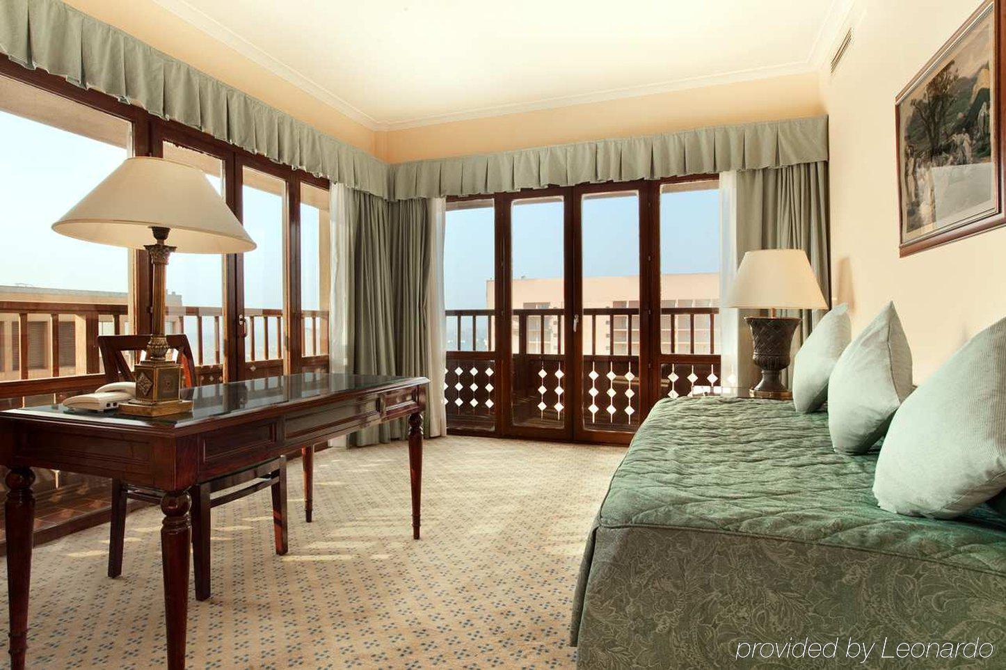 Cairo World Trade Center Hotel & Residences Rom bilde